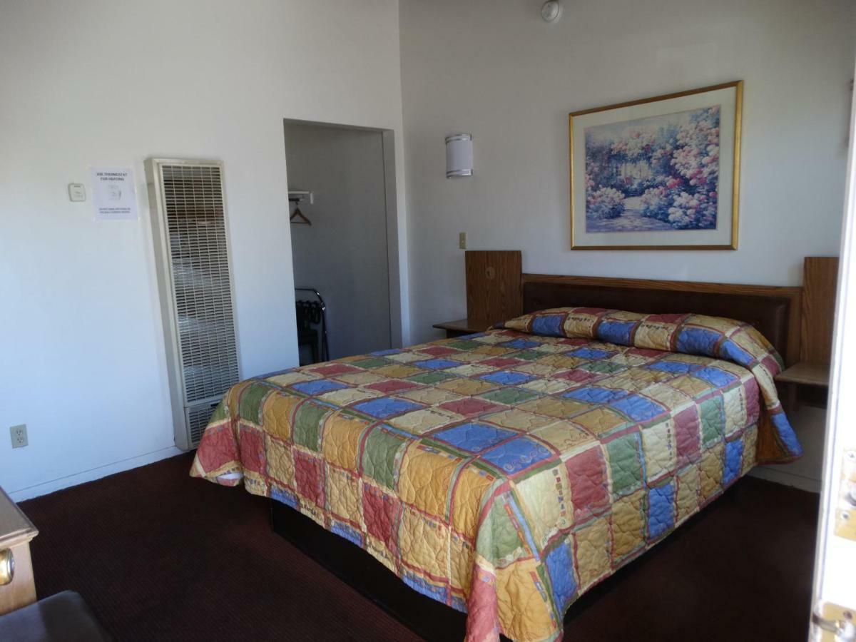Santa Fe Motel Техачапи Экстерьер фото